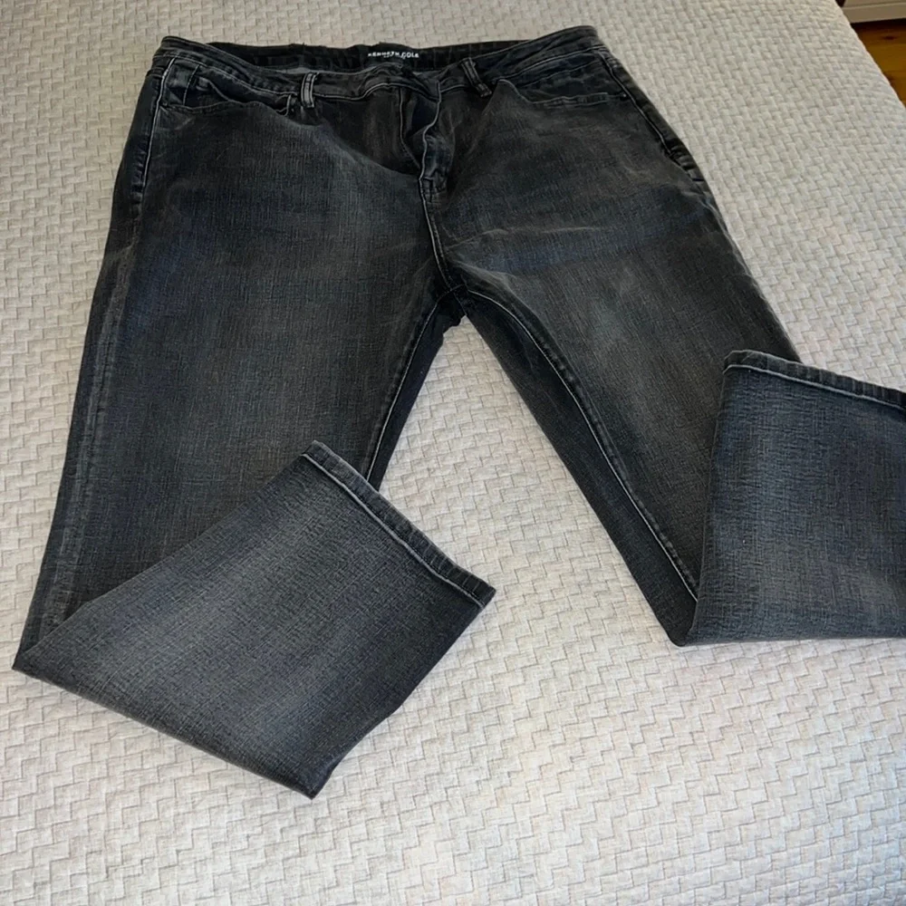 Men’s Kenneth Cole black faded jeans size 38/30 - Picture 1 of 5